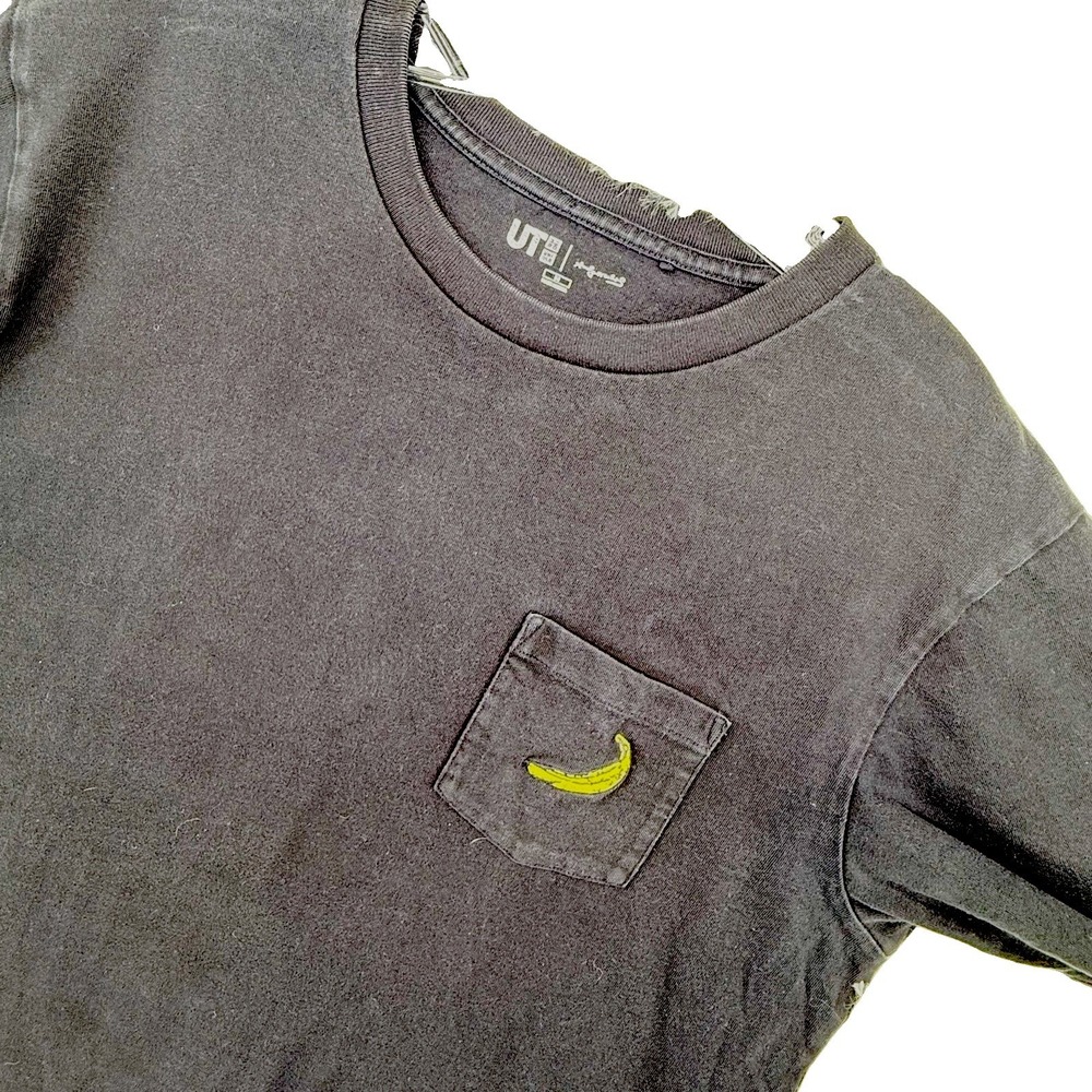 Uniqlo UT Andy Warhol Banana T-Shirt Mens M Black Embroidered Pocket Pop Art Tee